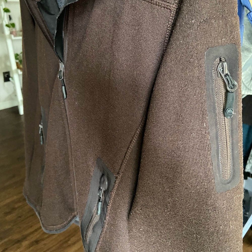 Stormtech brown winter jacket - Picture 5 of 5